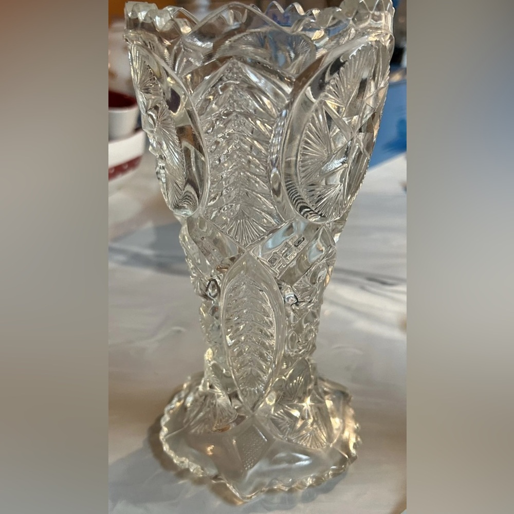 Vintage L.E. Smith Whirling Star Elegant Carnival Glass Iridescent Large Vase 9”